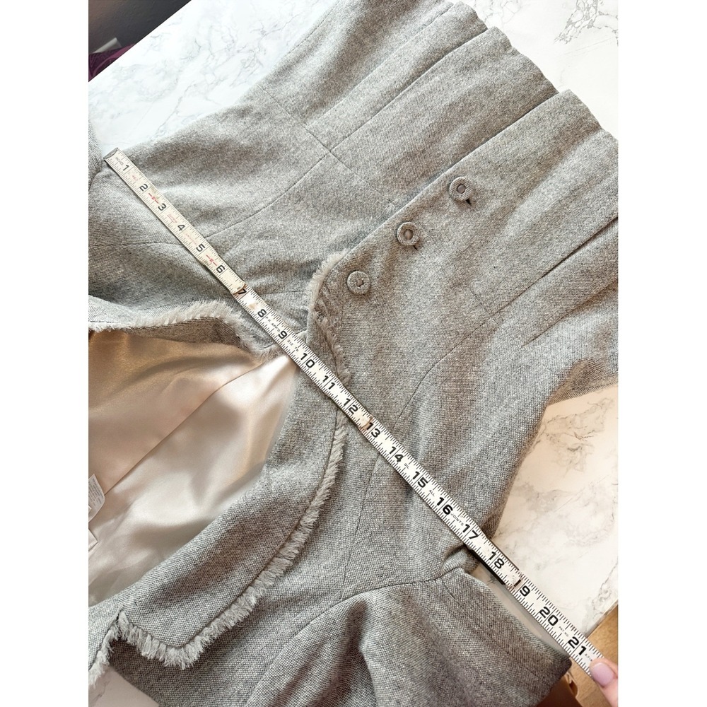 WHBM Light Gray Herringbone Wool Blend Fringe Skirt Suit Set Women's Size 6 Y2K - Picture 10 of 14